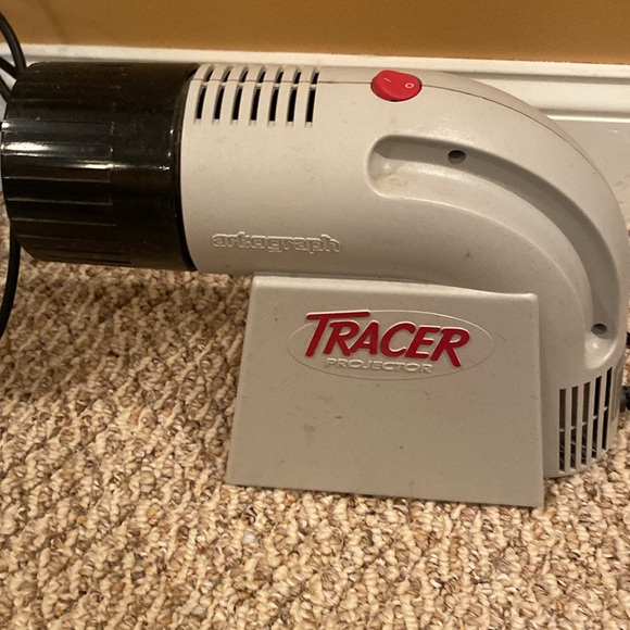 Artograph Tracer Projector - Picture 2 of 4